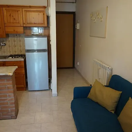 Casa Bianca 1 3 *
